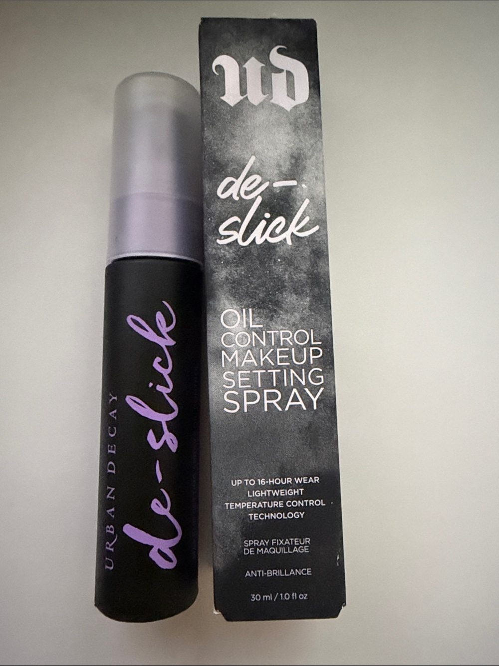 Urban Decay De-Slick Oil Control Makeup Setting Spray